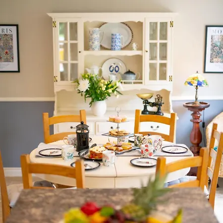 4 Bed In Scarborough Oc-sa870 *