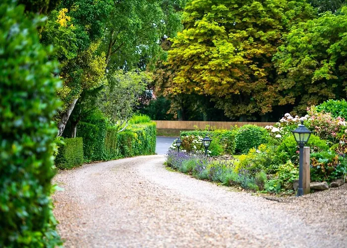 4 Bed In Scarborough Oc-sa870