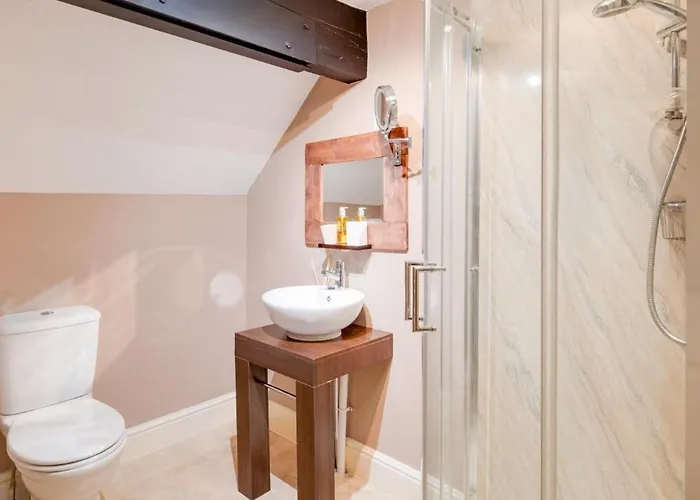 4 Bed In Scarborough Oc-sa870 *