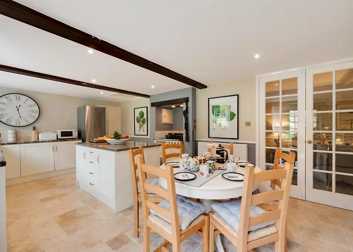 4 Bed In Scarborough Oc-sa870 Holiday home