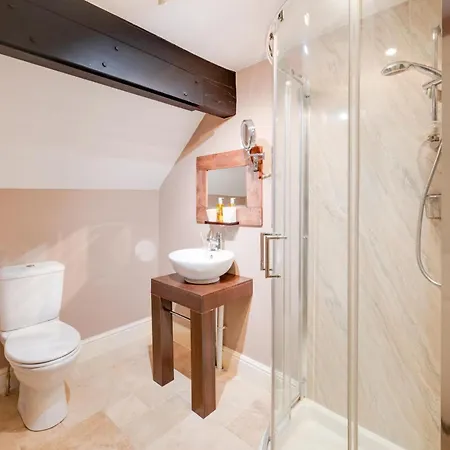 4 Bed In Scarborough Oc-sa870 *