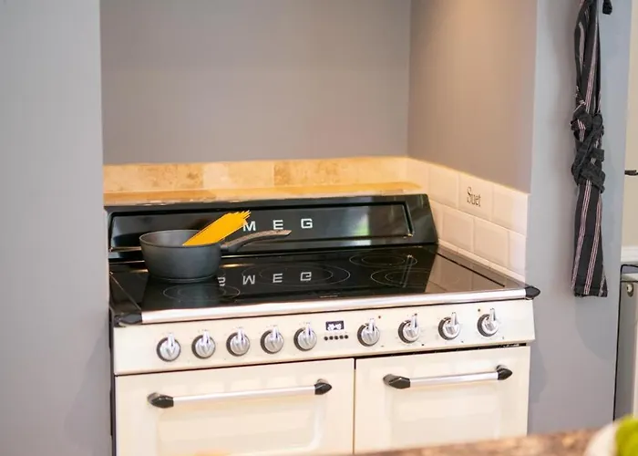 4 Bed In Scarborough Oc-sa870 Scalby (North Yorkshire)